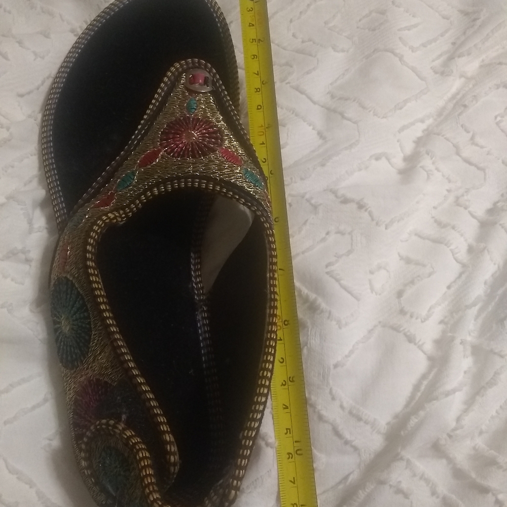 Sandals - Picture 10 of 14